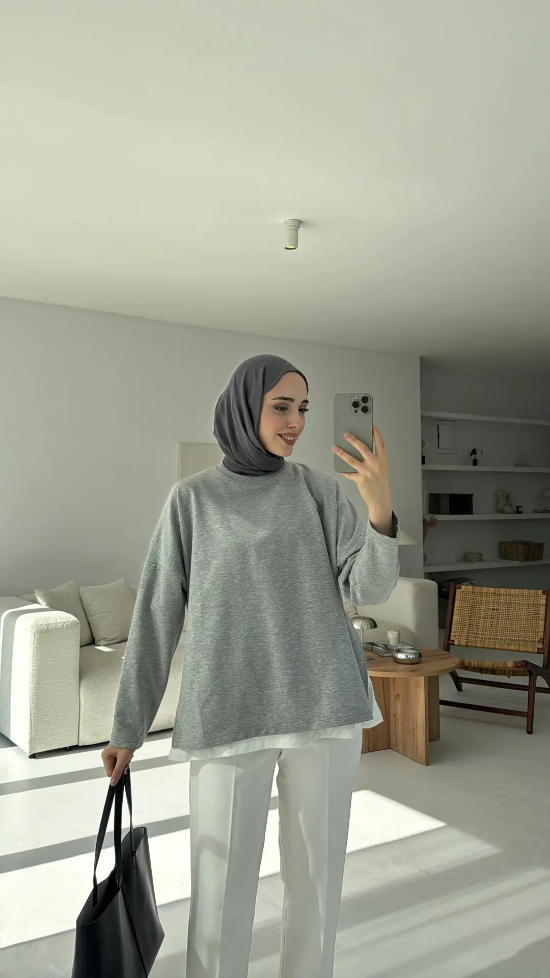 Yırtmaç Detaylı Sweatshirt Gri