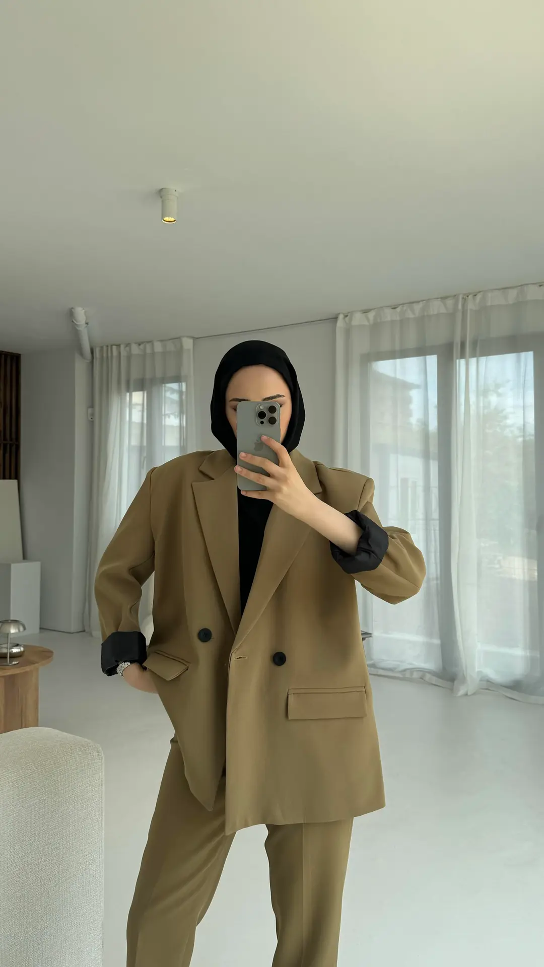 Siyah Astarlı Ceketli Takım