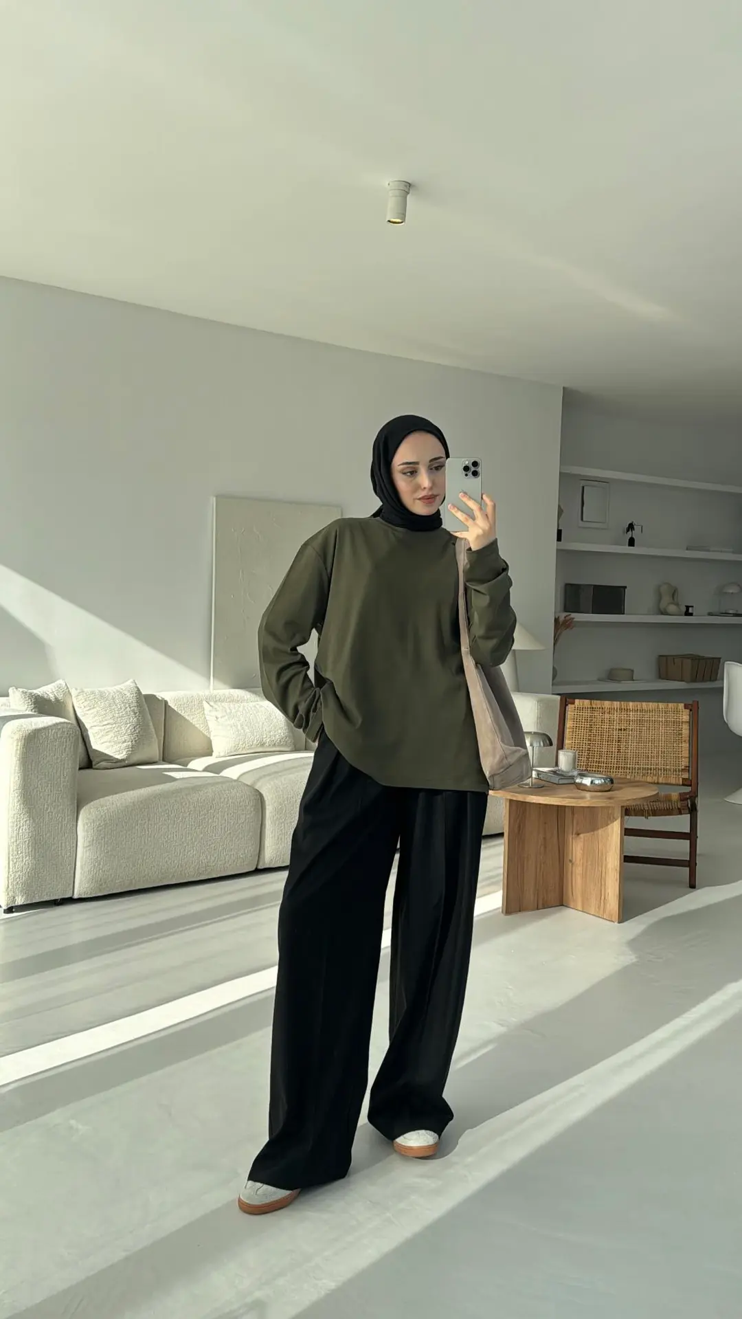 Haki Basıc Sweatshirt