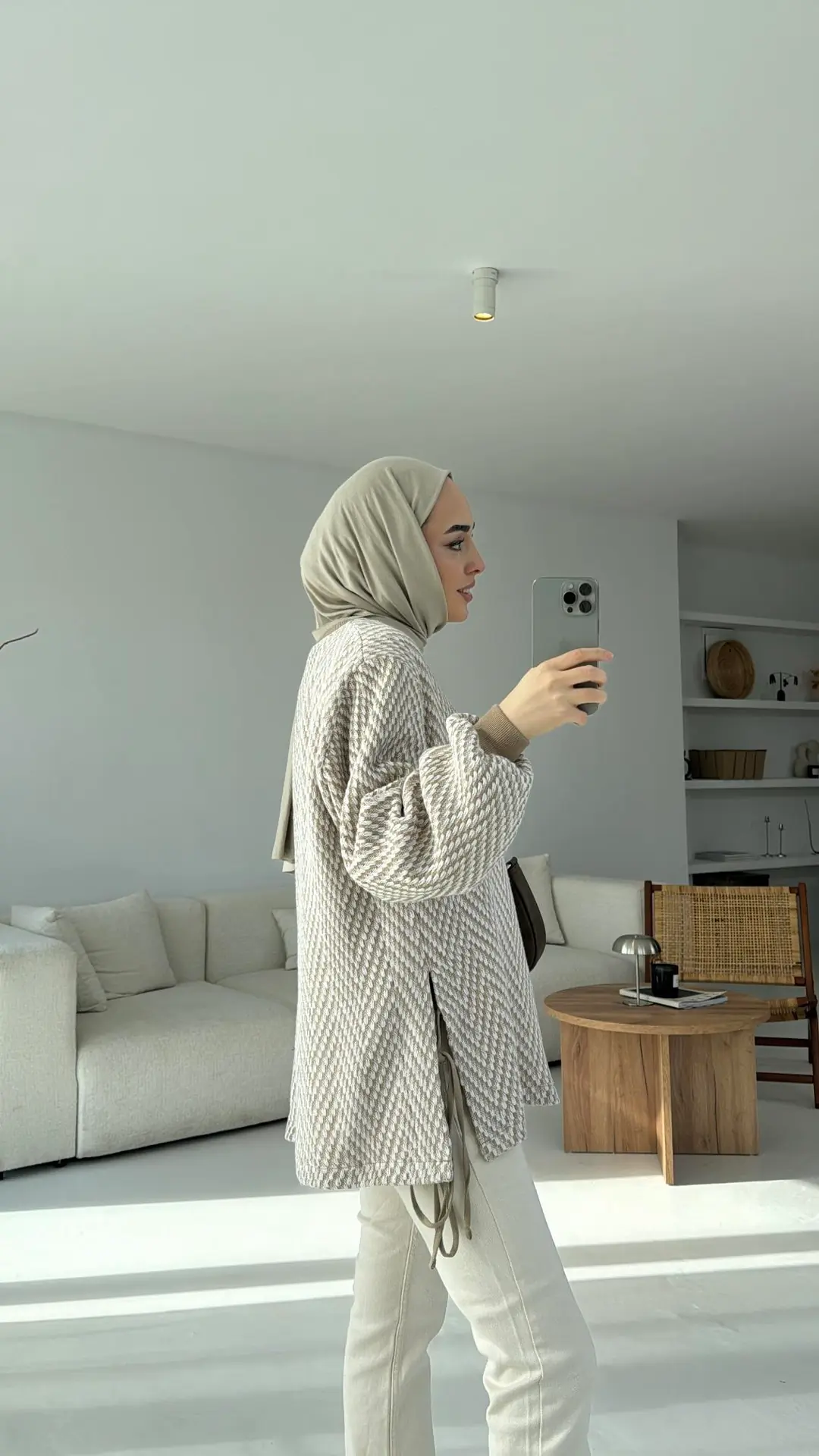 Balık Sırtı Yandan Bağlama Detaylı Bej