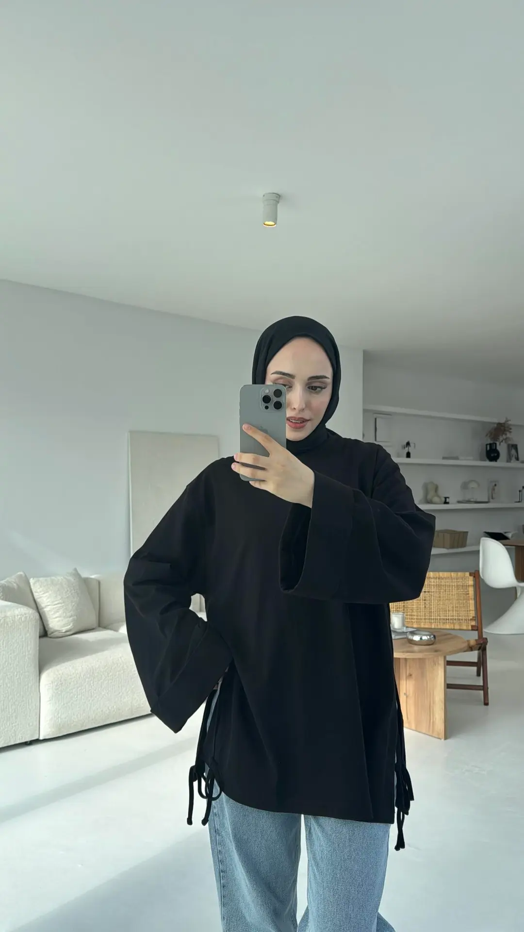 Yanları Bağlamalı Geniş Kol Sweatshirt Siyah