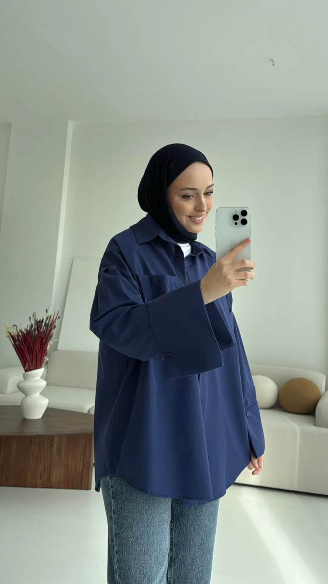 Kalın Manşetli Oversize Lacivert Gömlek