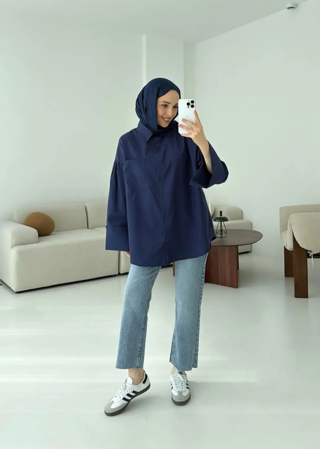 Kalın Manşetli Oversize Lacivert Gömlek