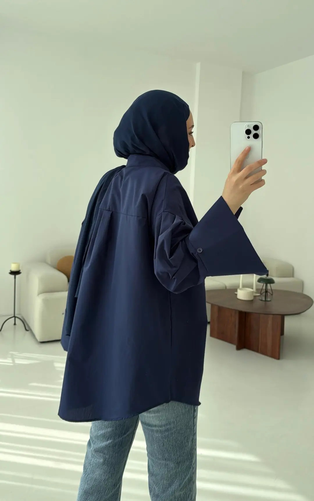 Kalın Manşetli Oversize Lacivert Gömlek