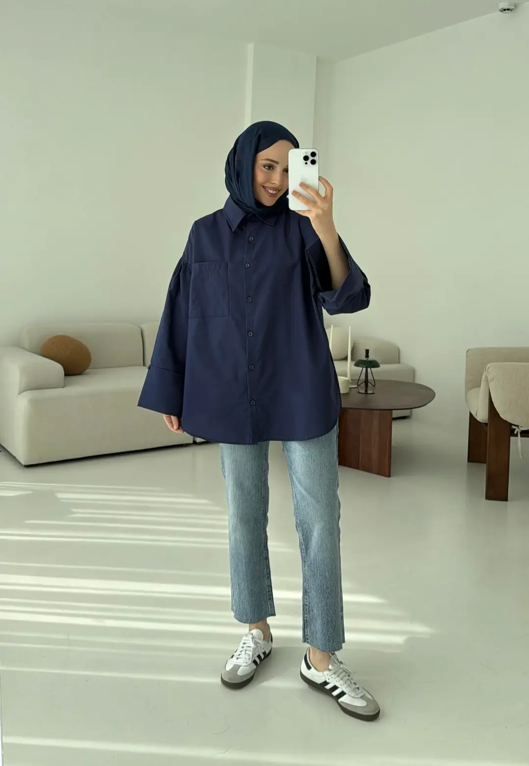 Kalın Manşetli Oversize Lacivert Gömlek
