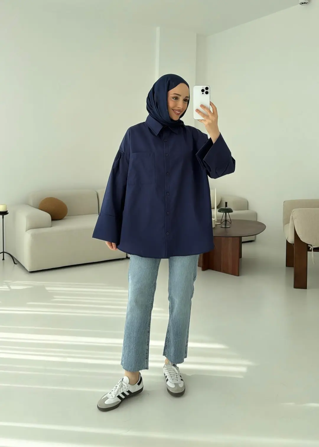 Kalın Manşetli Oversize Lacivert Gömlek