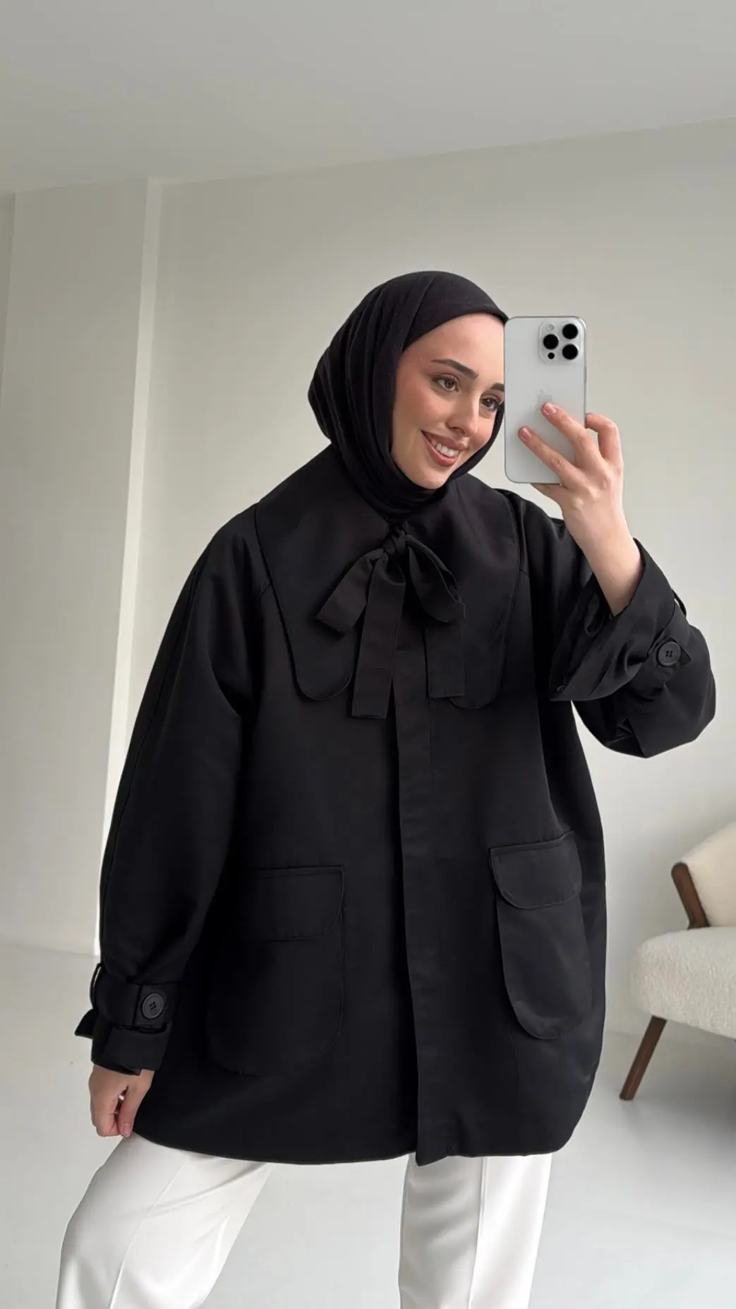 Astarlı Siyah Trençkot