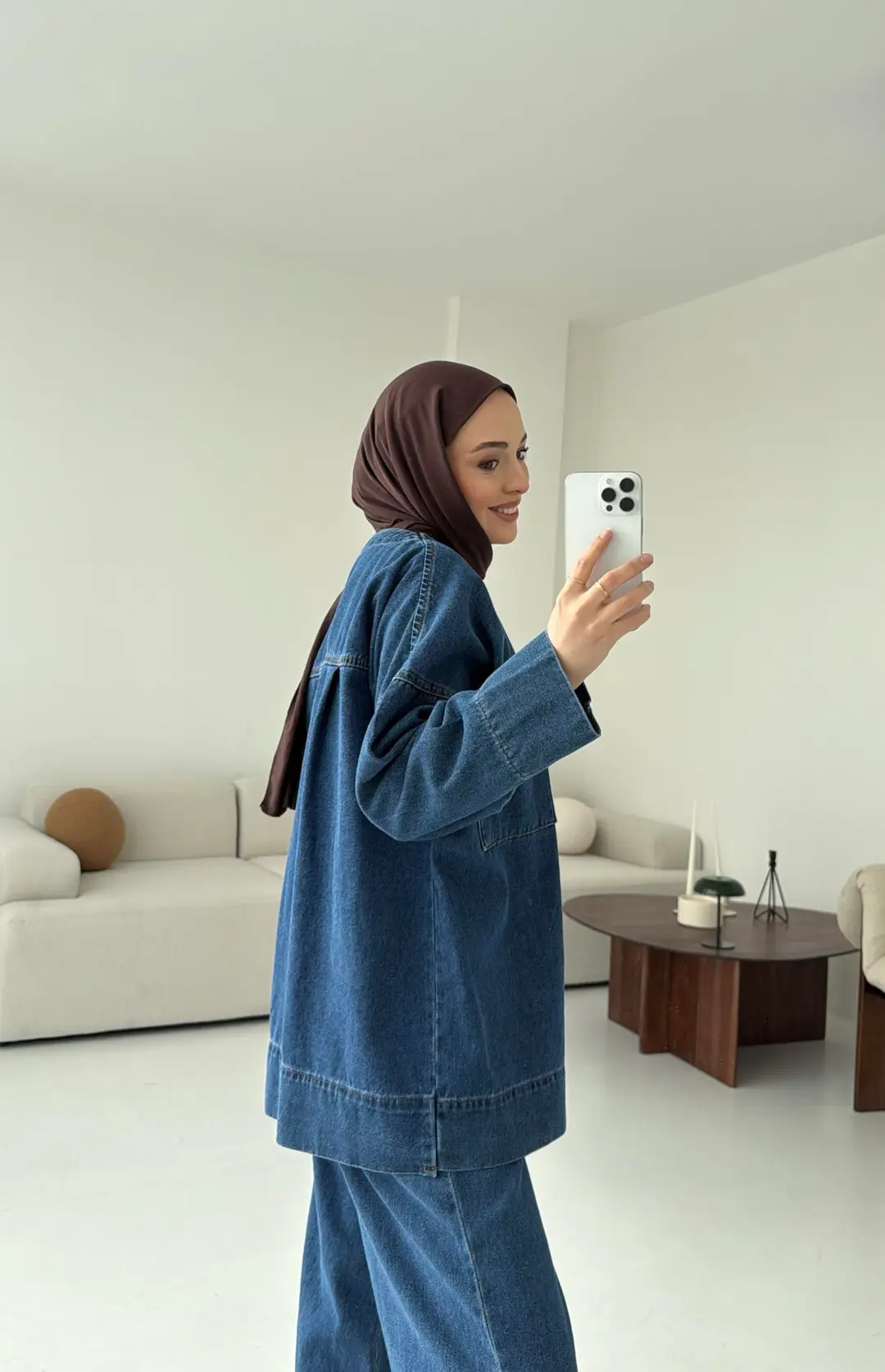 V Yaka Düğmeli Denim Takım