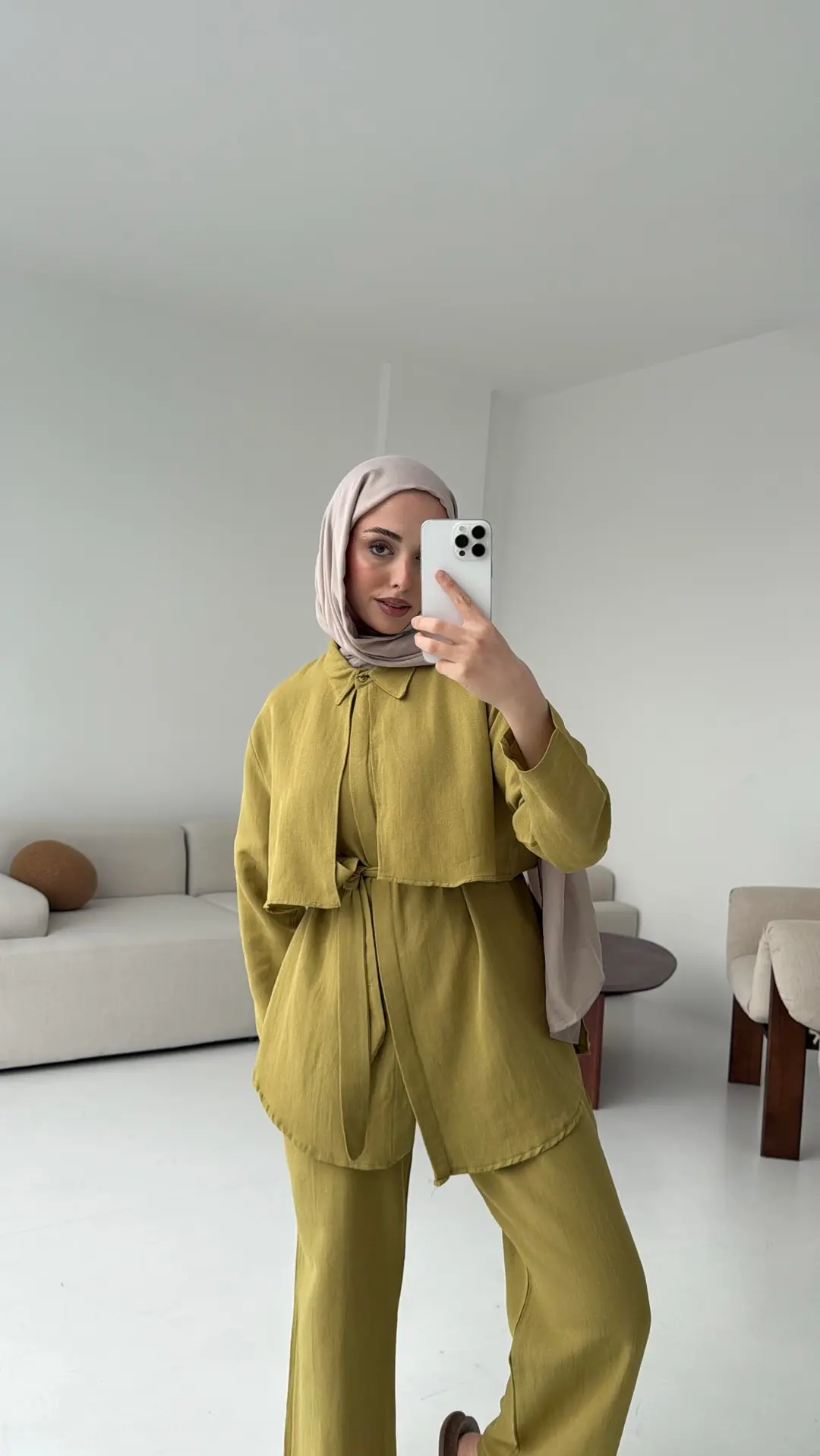 Keten Pelerinli Takım Olive