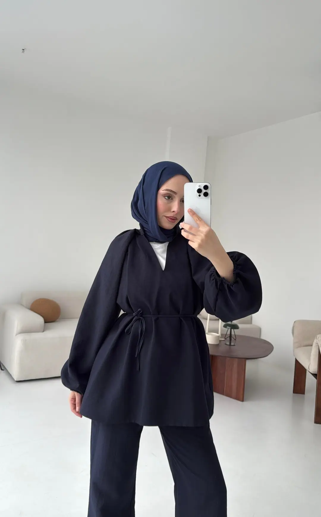 Broş Detaylı Takım Lacivert