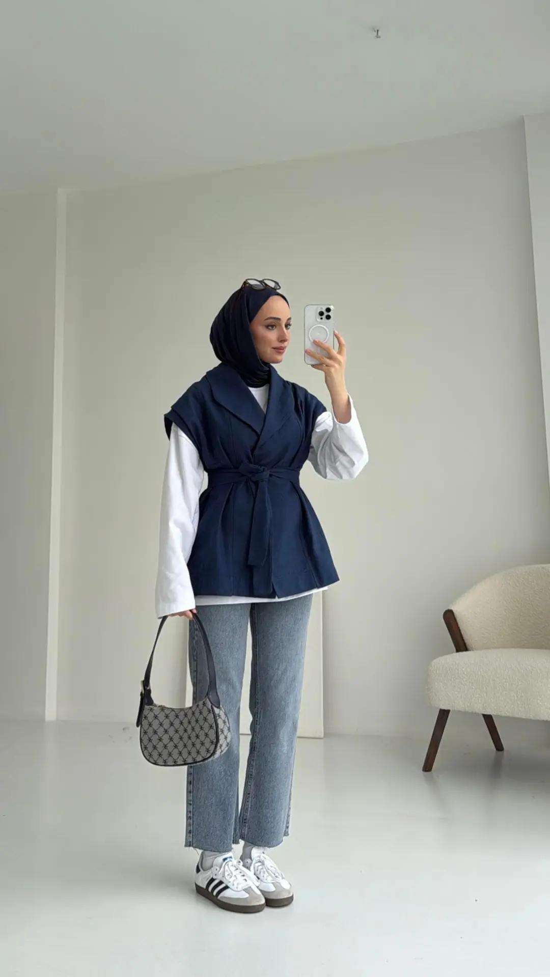 Gabardin Bağlamalı Yelek Lacivert