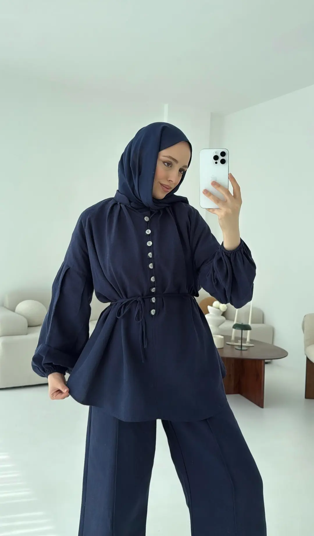 Yarım Düğme Detaylı Takım Lacivert