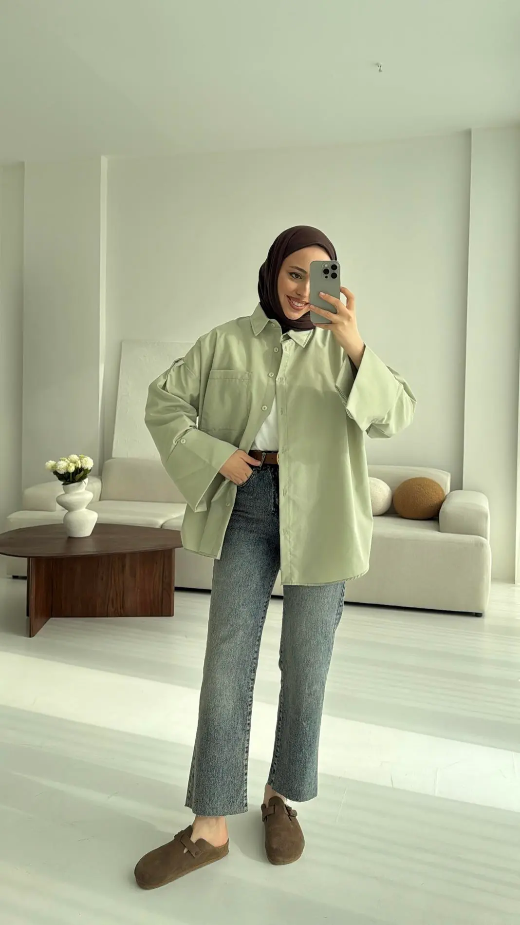 Kalın Manşetli Oversize Mint Gömlek
