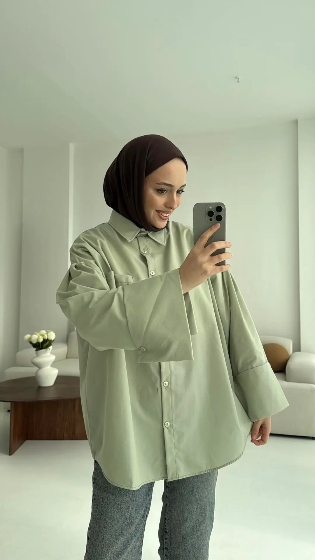 Kalın Manşetli Oversize Mint Gömlek