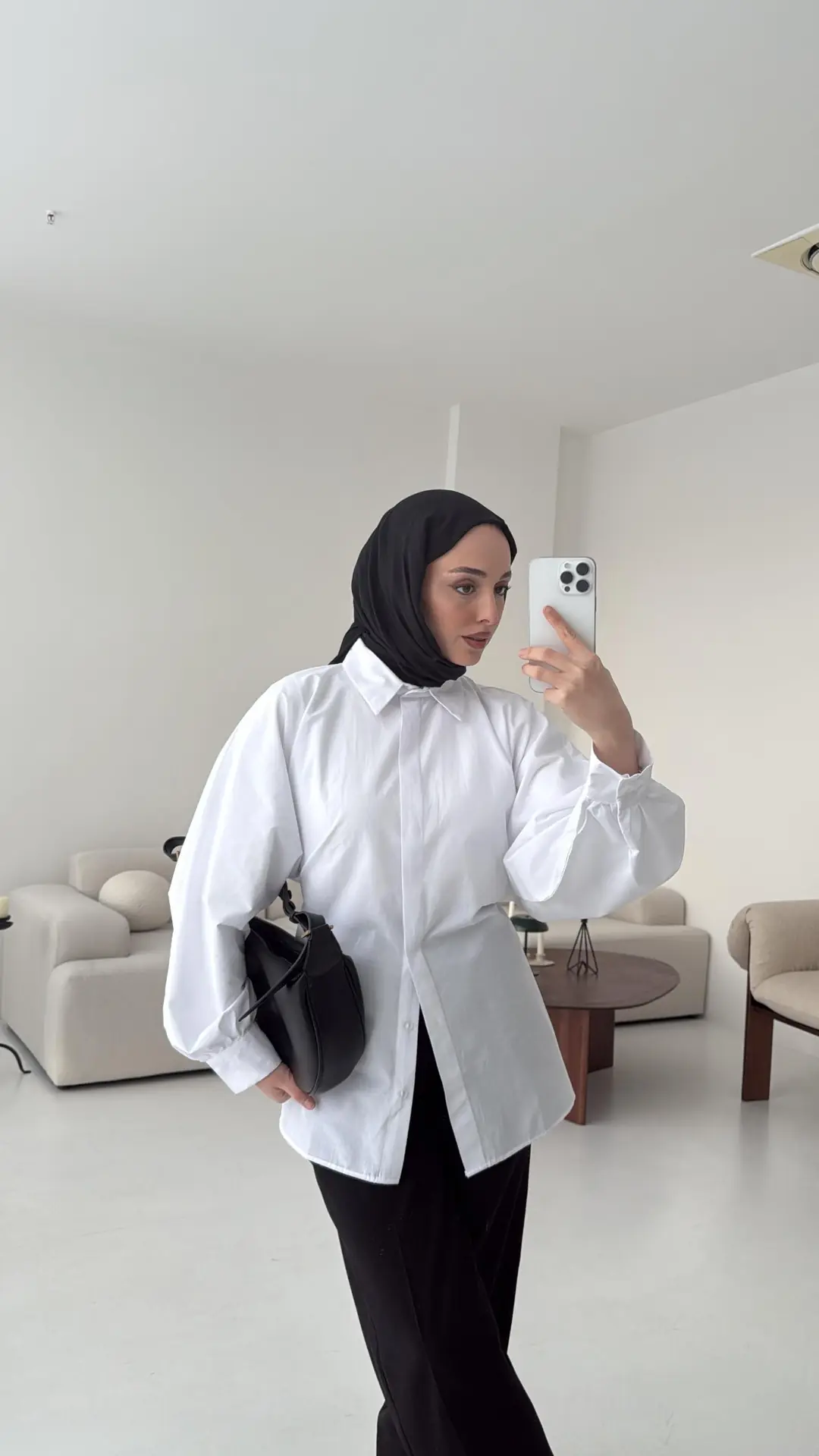 Beyaz Balon Kol Bağlamalı Gömlek