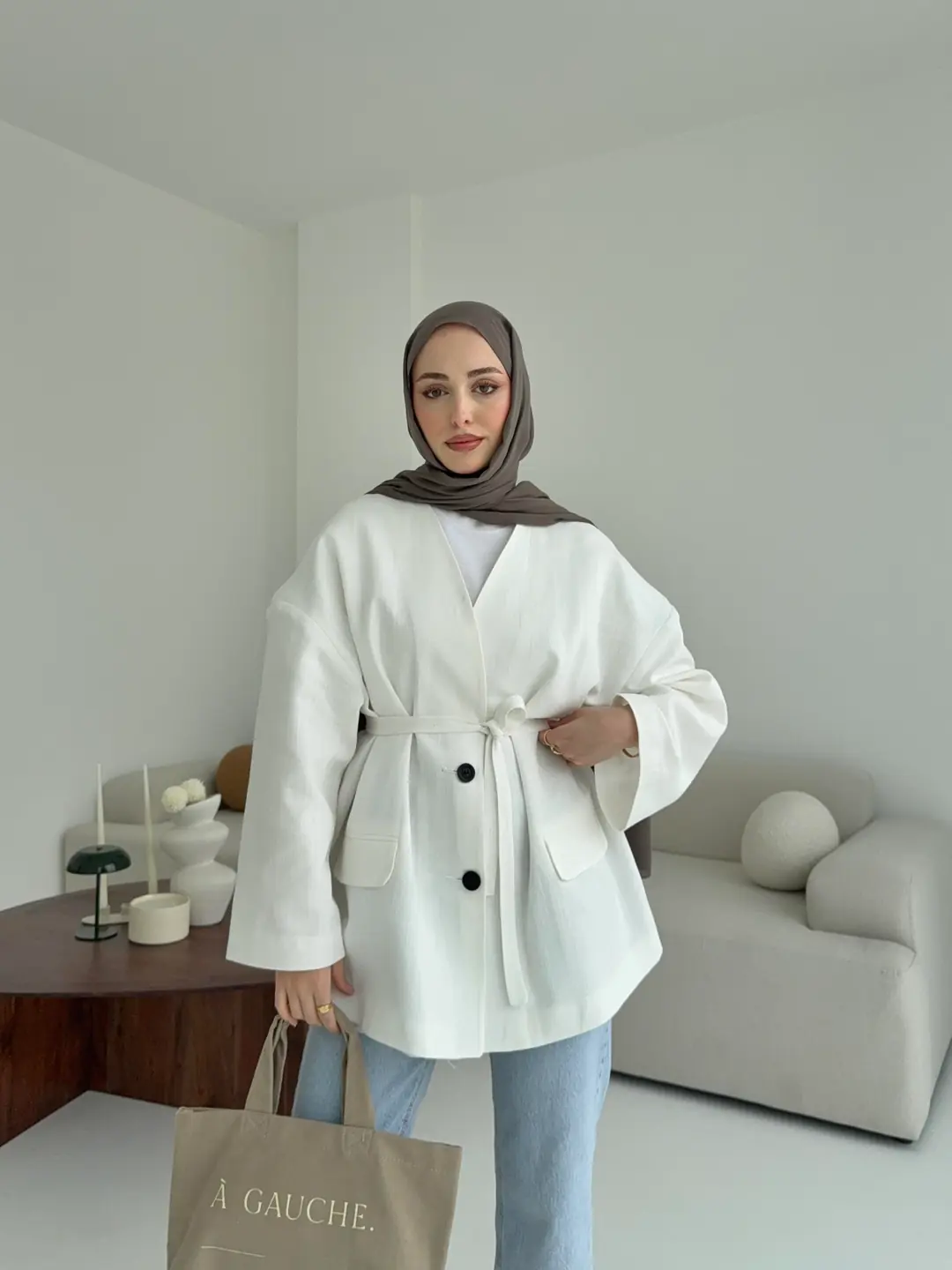 Düşük Omuz Oversize Beyaz Ceket
