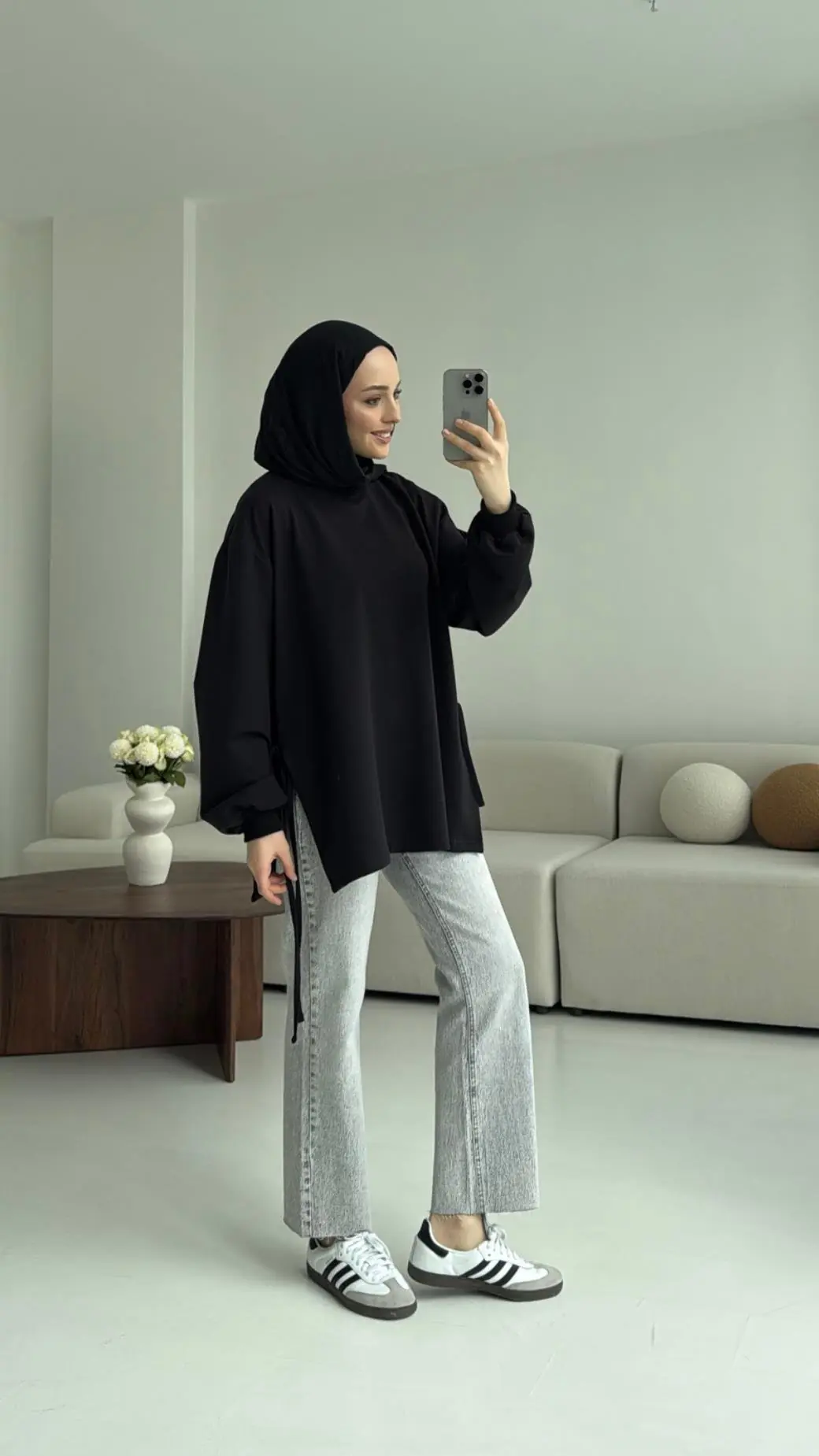 Yanları Bağlamalı Yazlık Sweatshirt Siyah