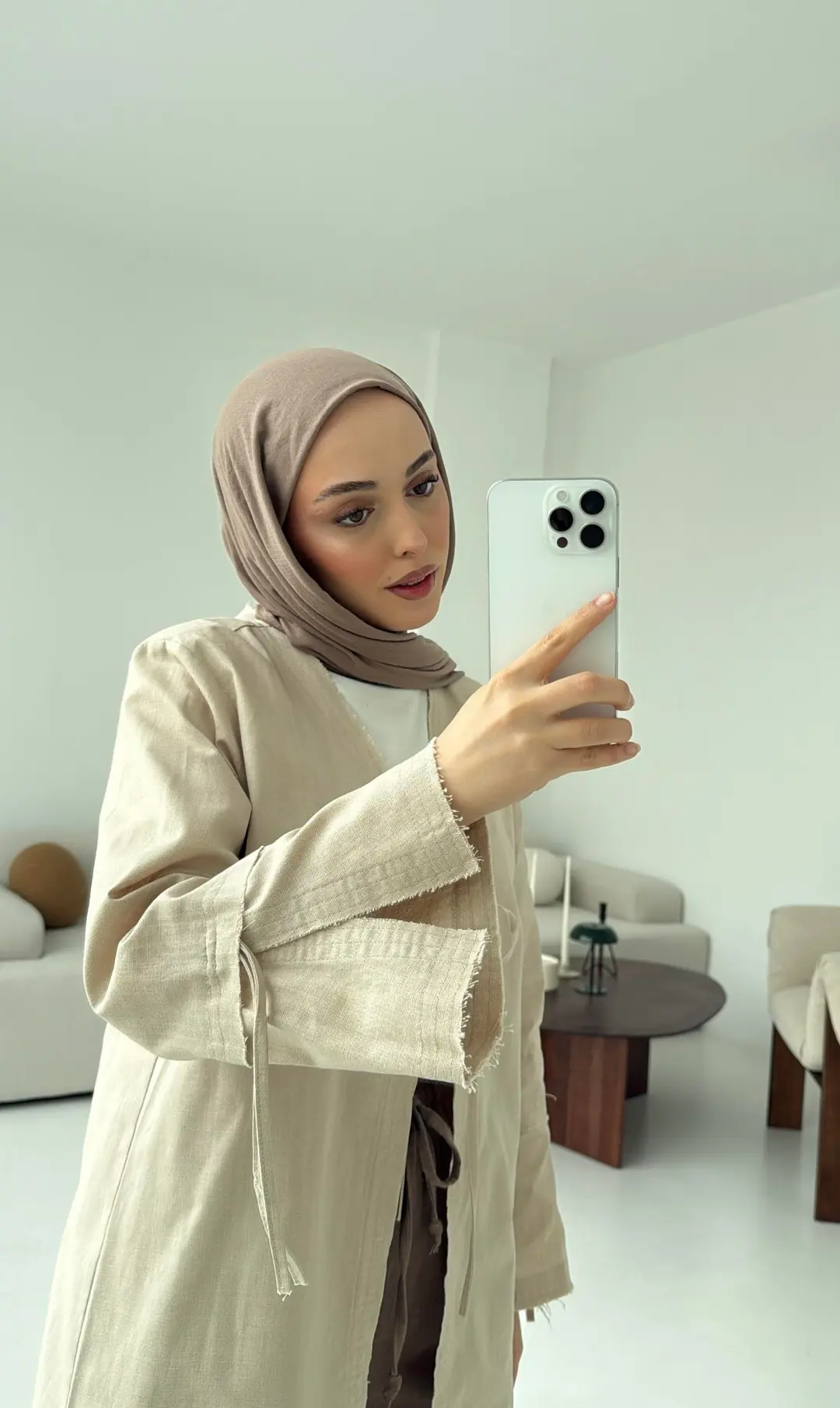 Kolu Yırtmaç Detay Kimono Bej