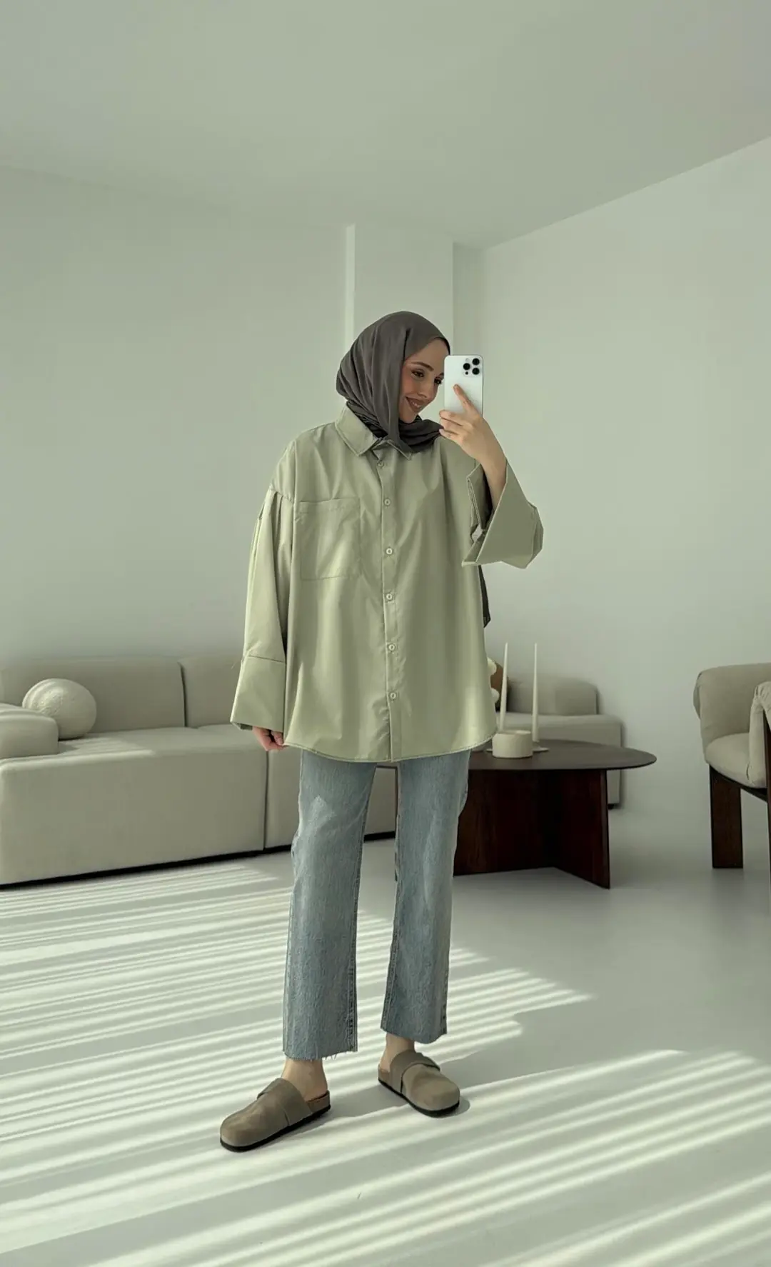Kalın Manşetli Oversize Mint Gömlek