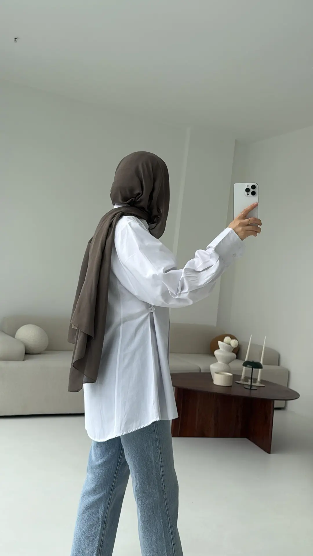 Yanları Düğmeli Gömlek Beyaz