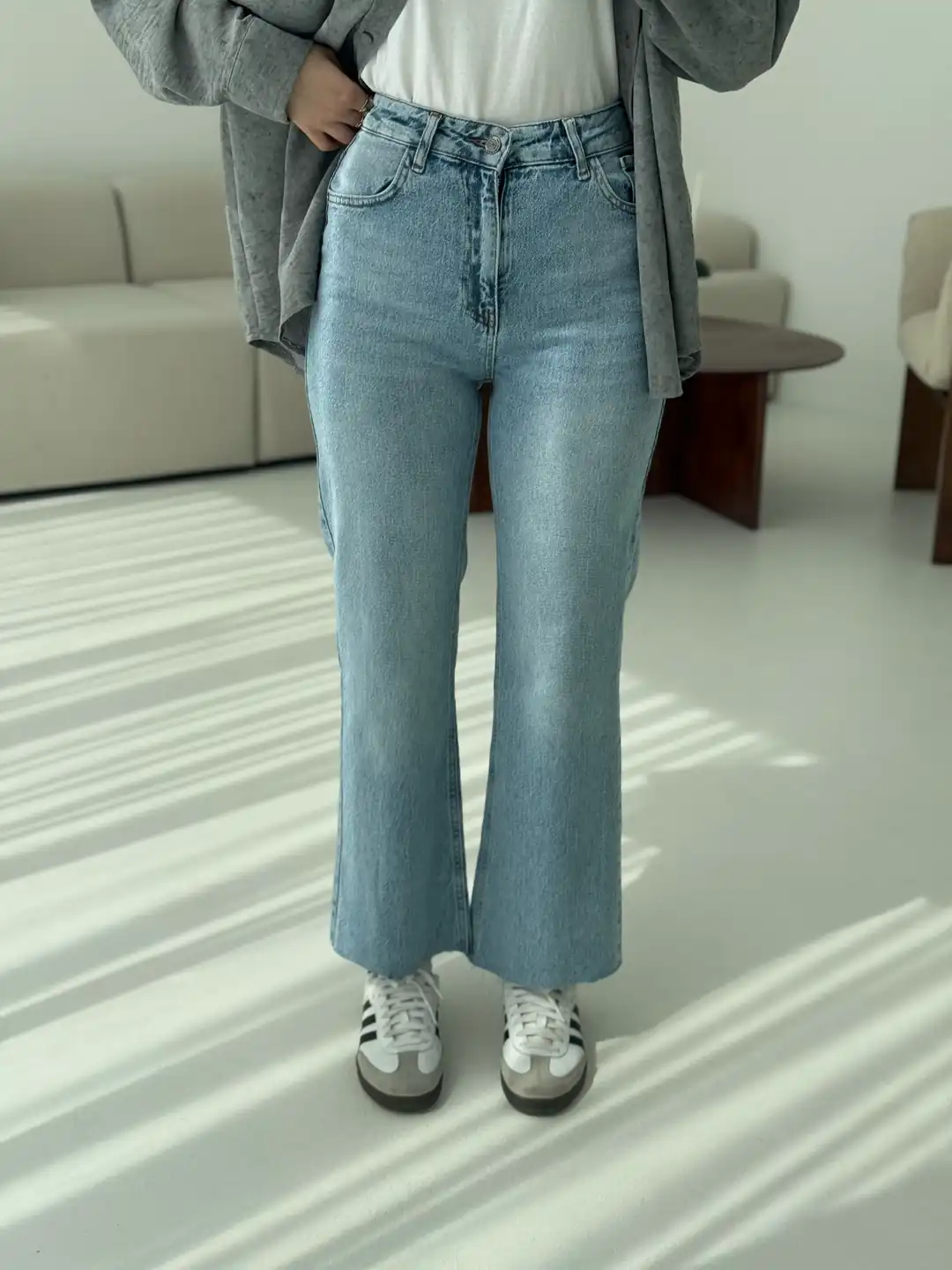 Premium Paçası Kesik Hafif İspanyol Jean r78