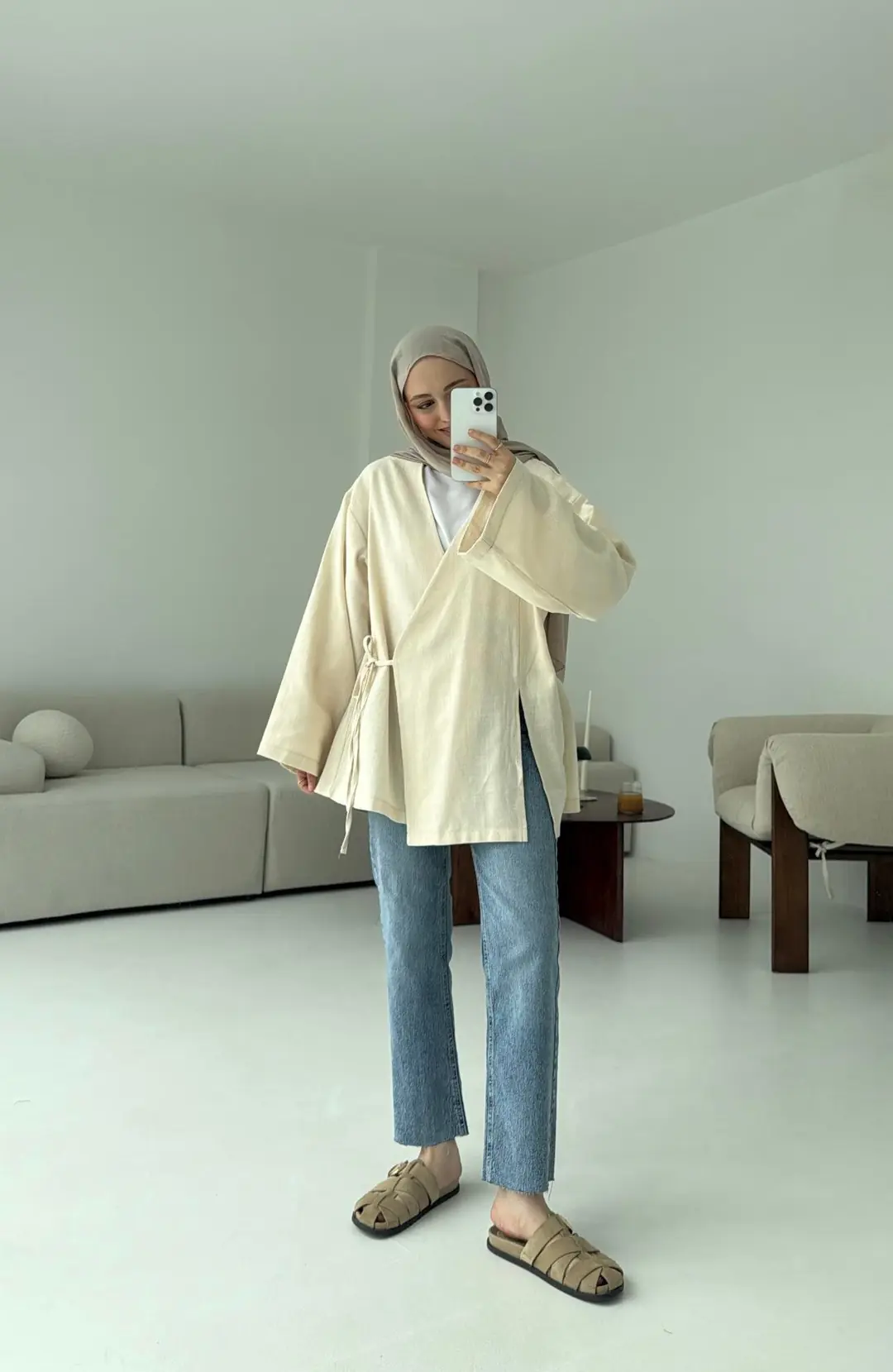 Ekru Yırtmaç Detay Keten Kimono