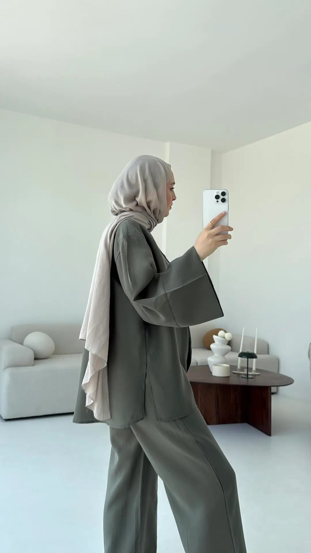 Şal Yaka Düğmeli Takım Haki