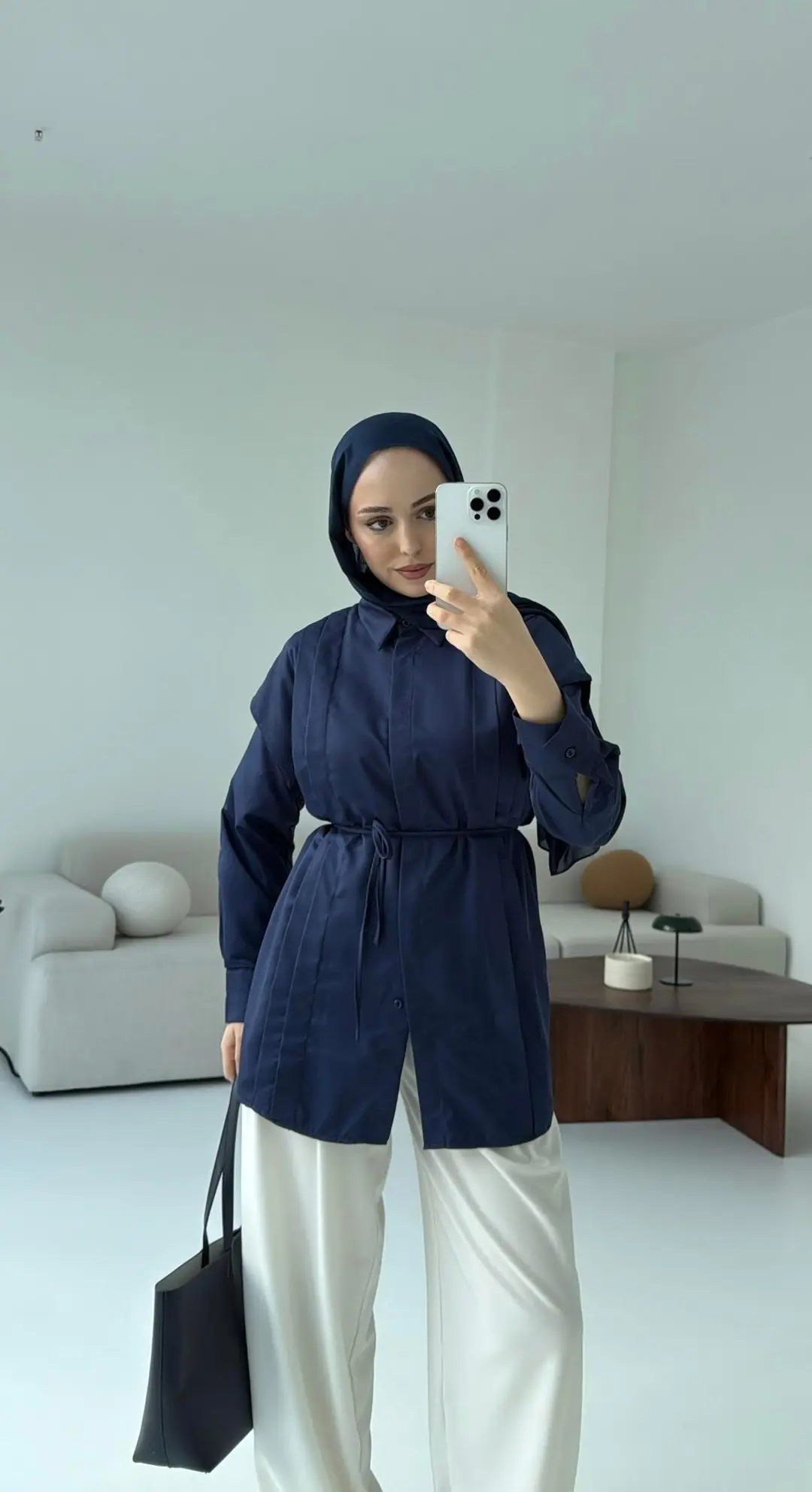 Çift Pileli Saten Bağlamalı Gömlek Lacivert
