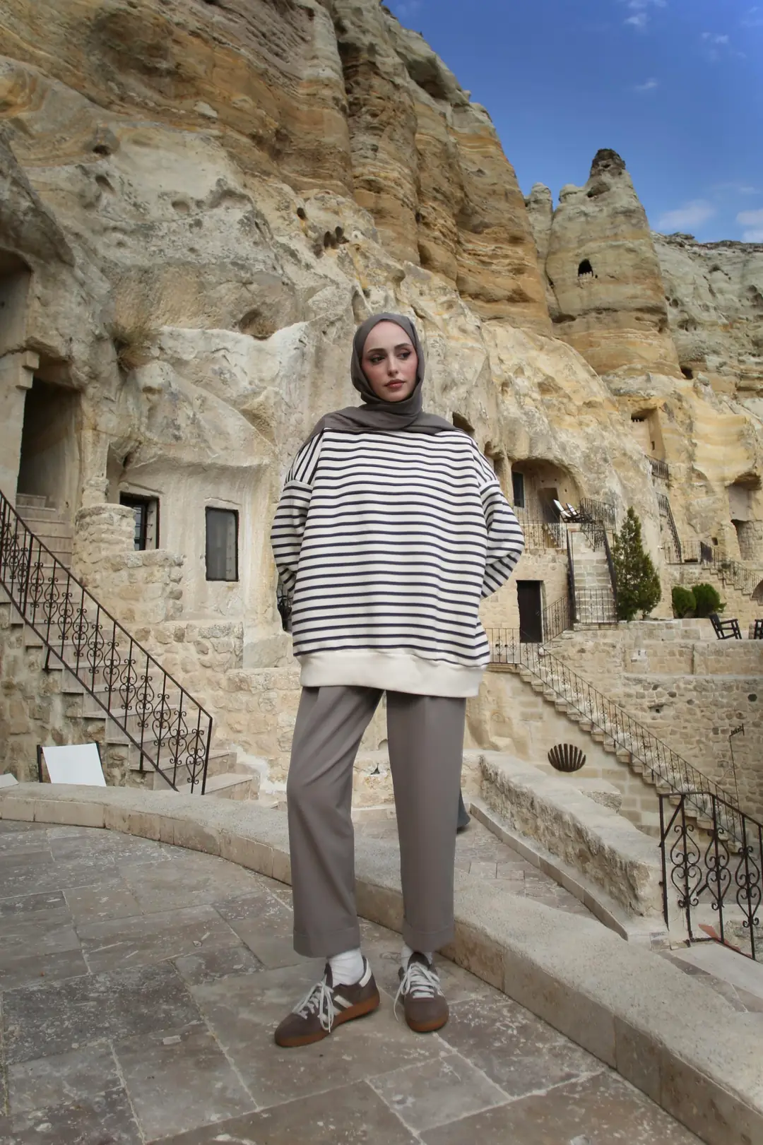 Çizgili Oversize Sweatshirt Kahve