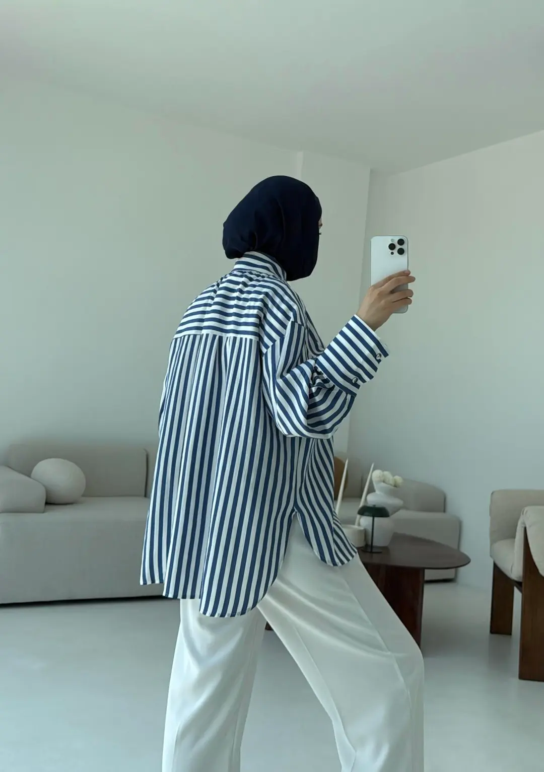 Lacivert Beyaz Çizgili Gömlek