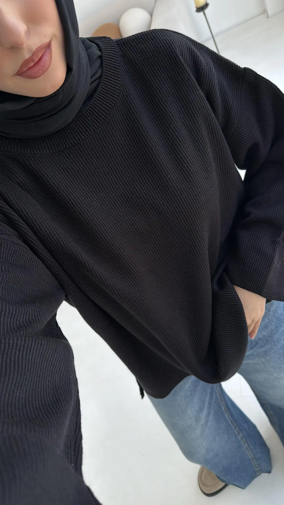 Yanı Yırtmaçlı Triko Kazak Siyah