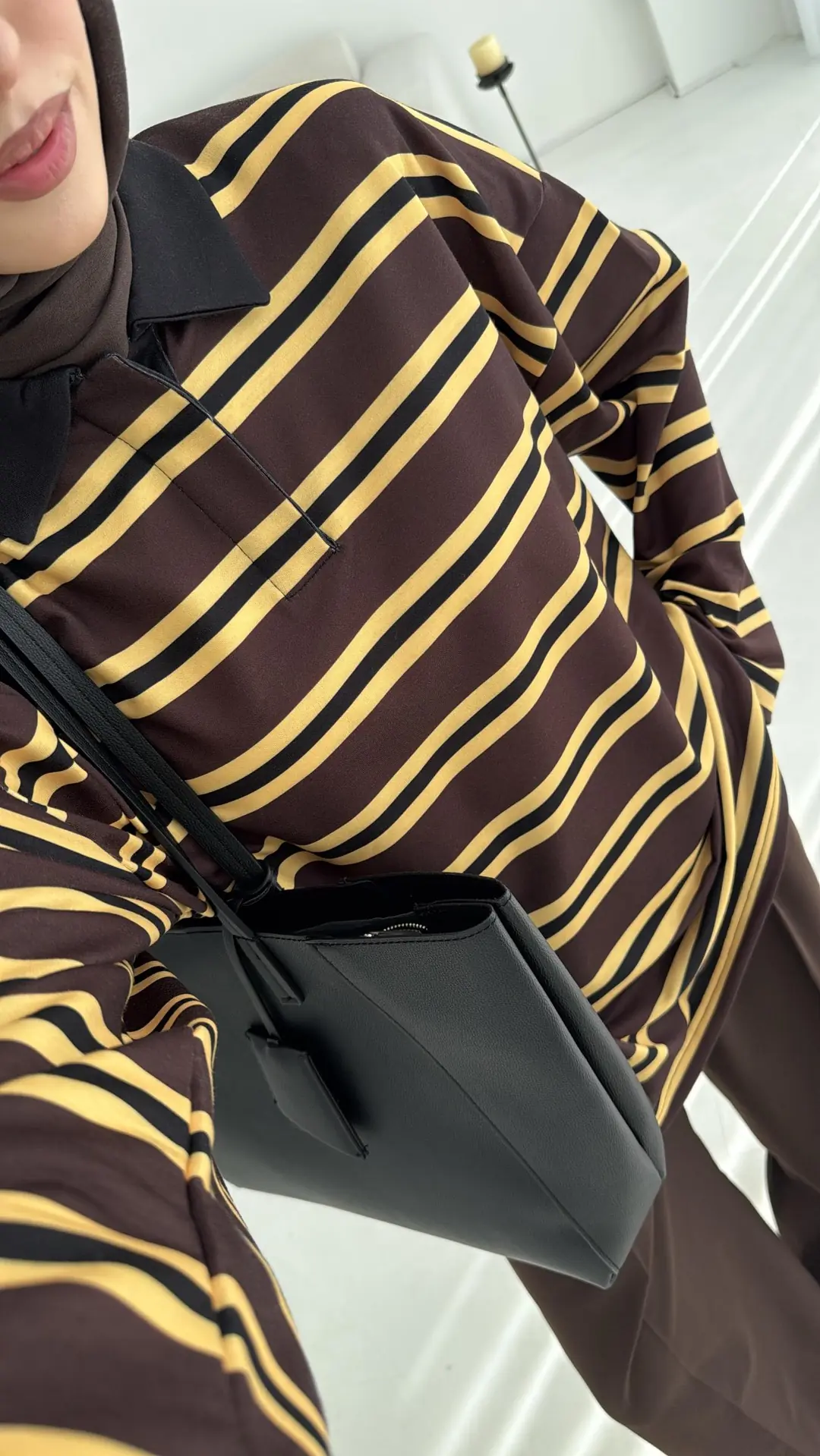 Sarı Çizgili Polo Yaka Sweatshrt