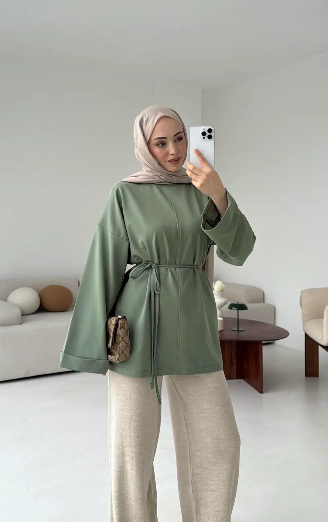 Bağlamalı Yanı Yırtmaç Detay Sweat Ada Cayı