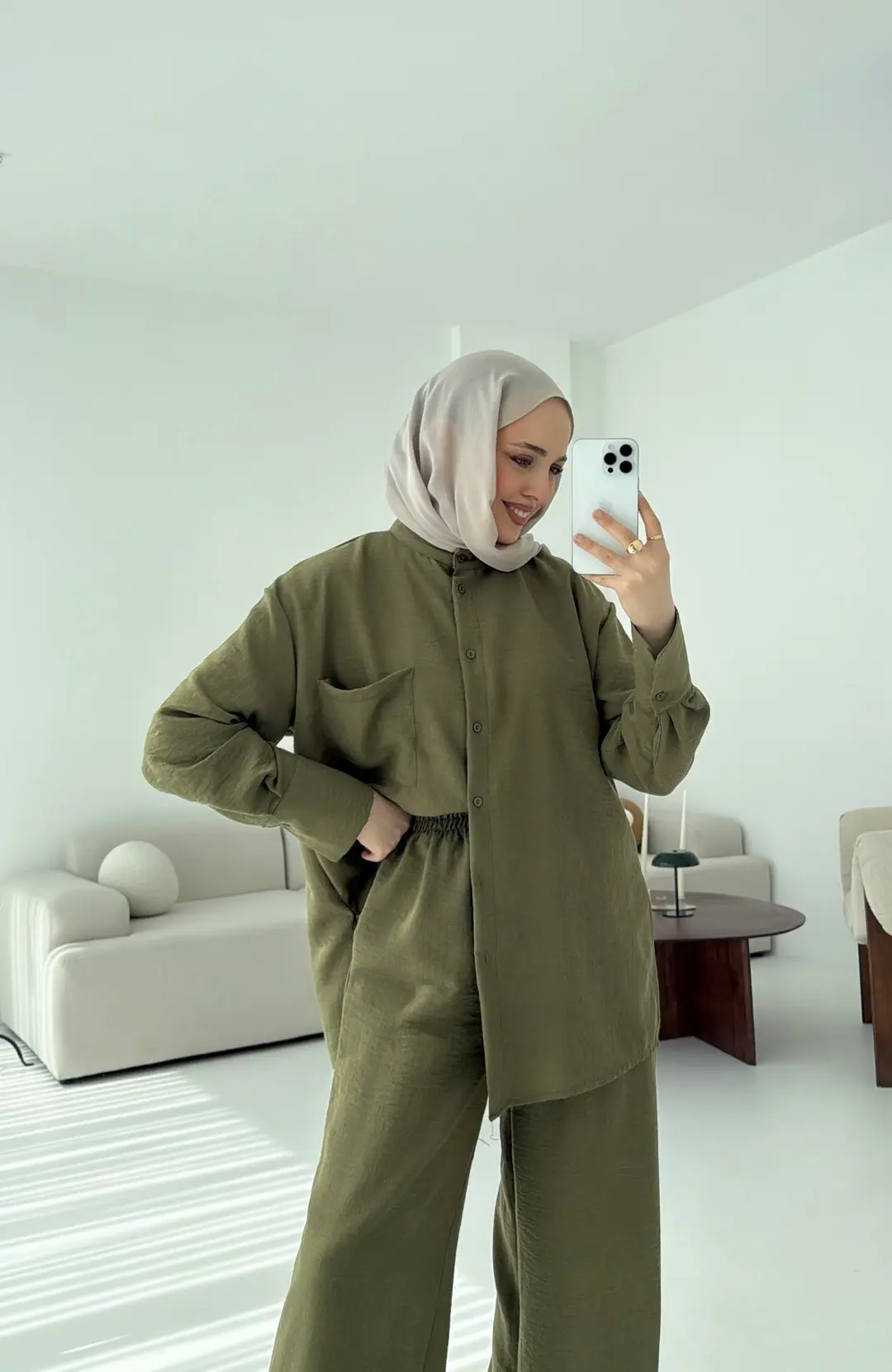 Hakim Yaka Gömlekli Takım Yeşil