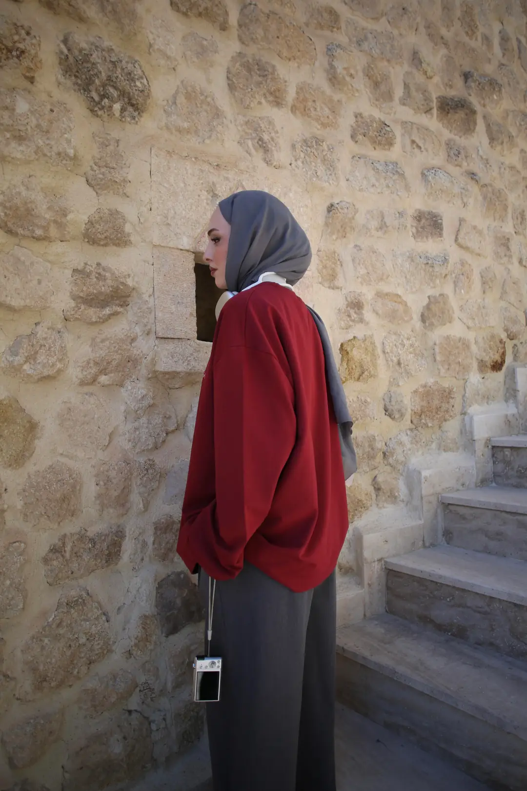 Etiket Baskılı Sweatshirt Kırmızı