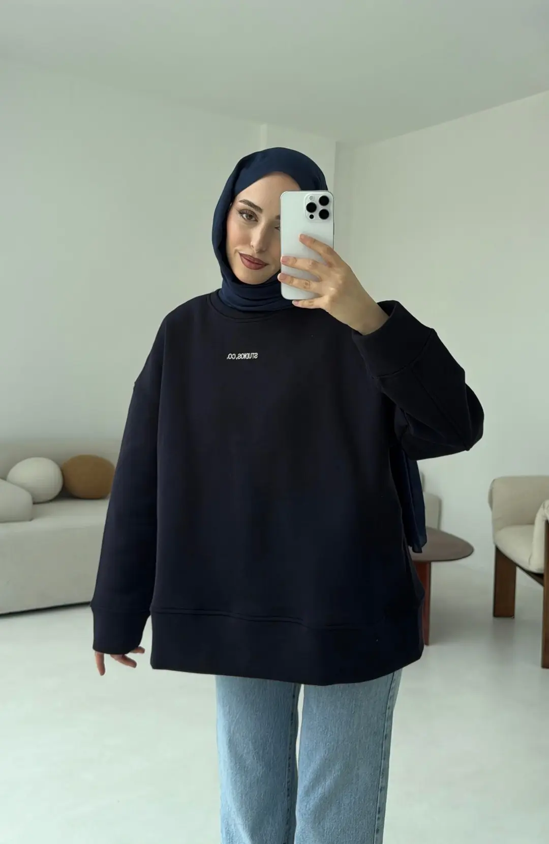 Minimal Baskılı Oversize Sweat Lacivert
