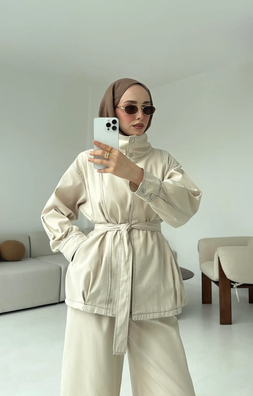 Kontrast Dikişli Gabardin Takım Bej