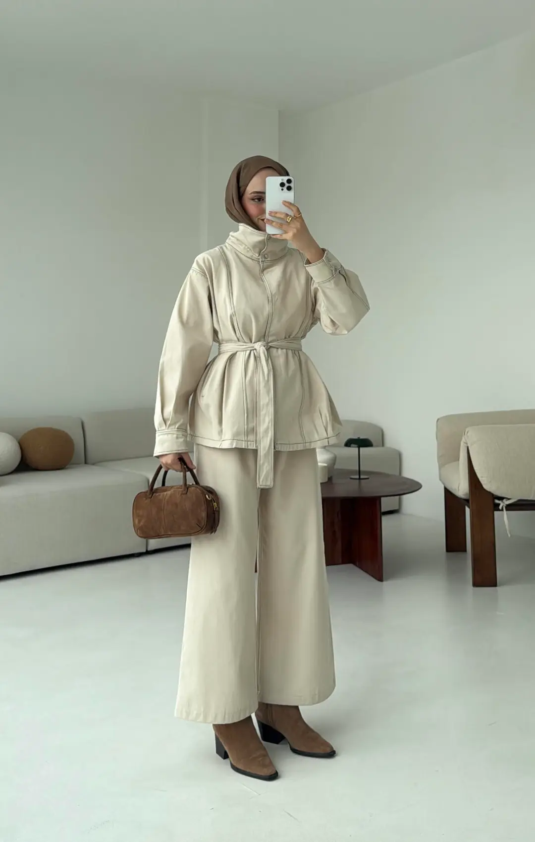 Kontrast Dikişli Gabardin Takım Bej