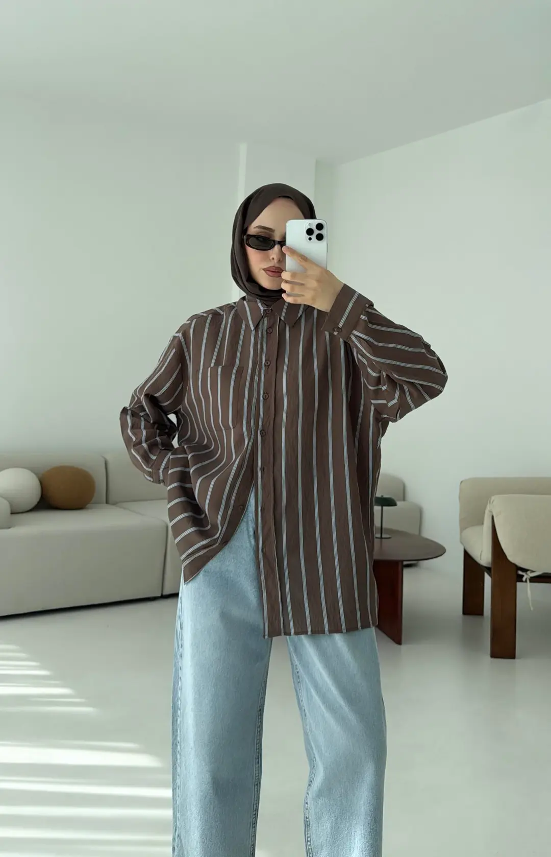 Kahve Çizgili Arkası Pile Detay Gömlek