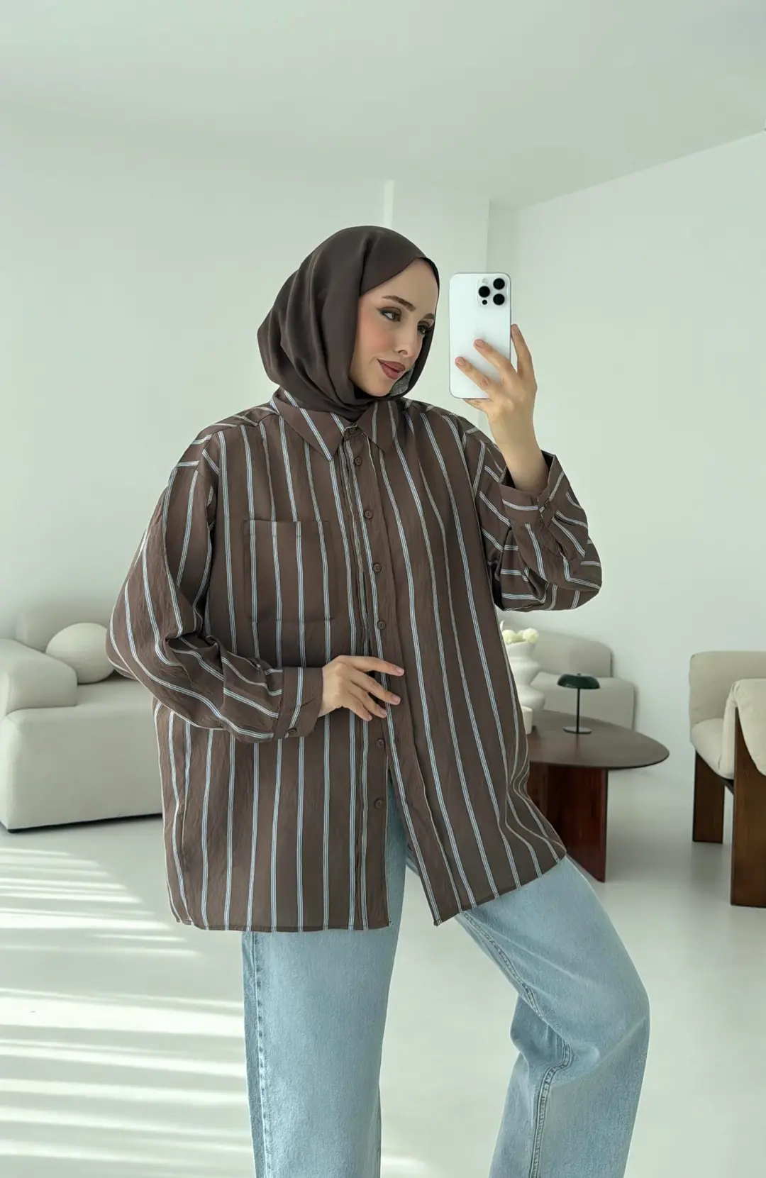 Kahve Çizgili Arkası Pile Detay Gömlek