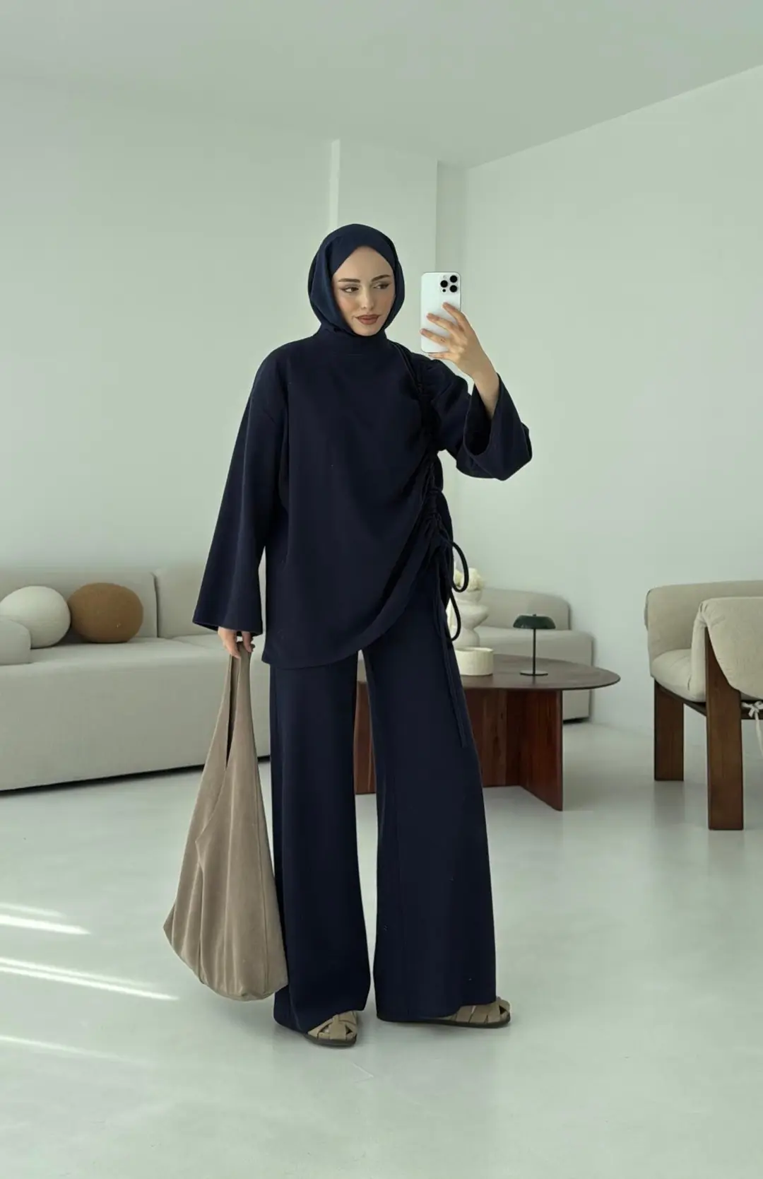 Bluzu Yandan Biyeli Takım Lacivert