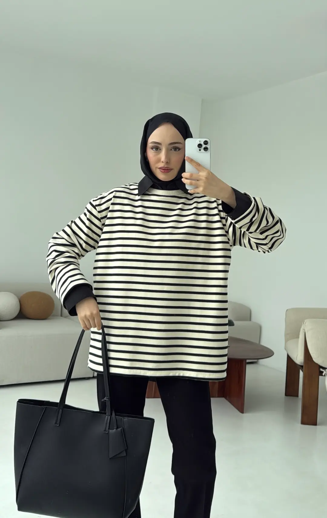Siyah Çizgili Sweat