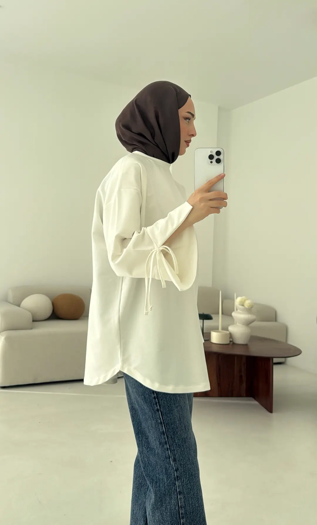 Manşeti Yırtmaçlı Sweat Ekru