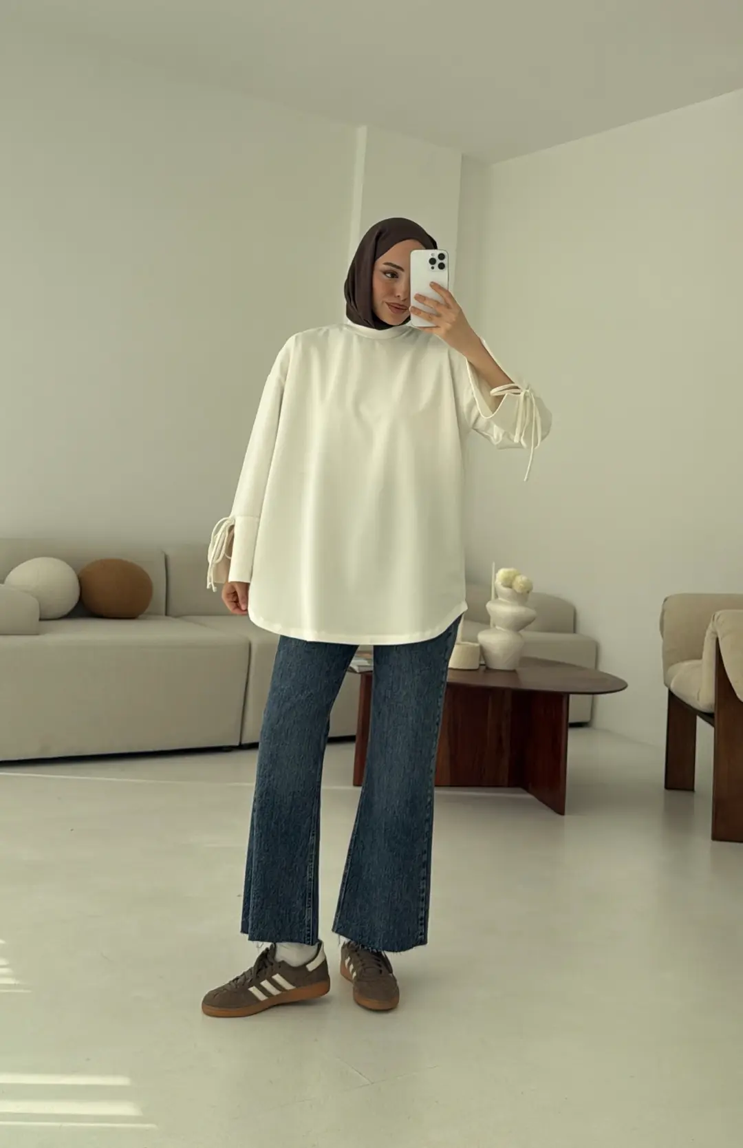 Manşeti Yırtmaçlı Sweat Ekru