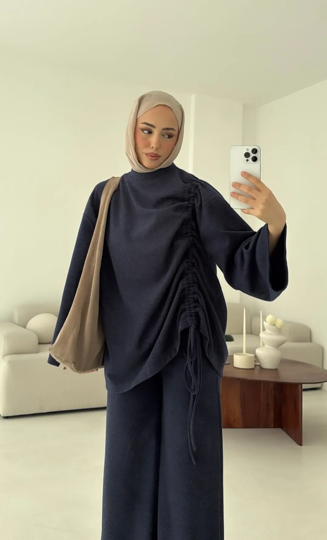 Bluzu Yandan Biyeli Takım Lacivert