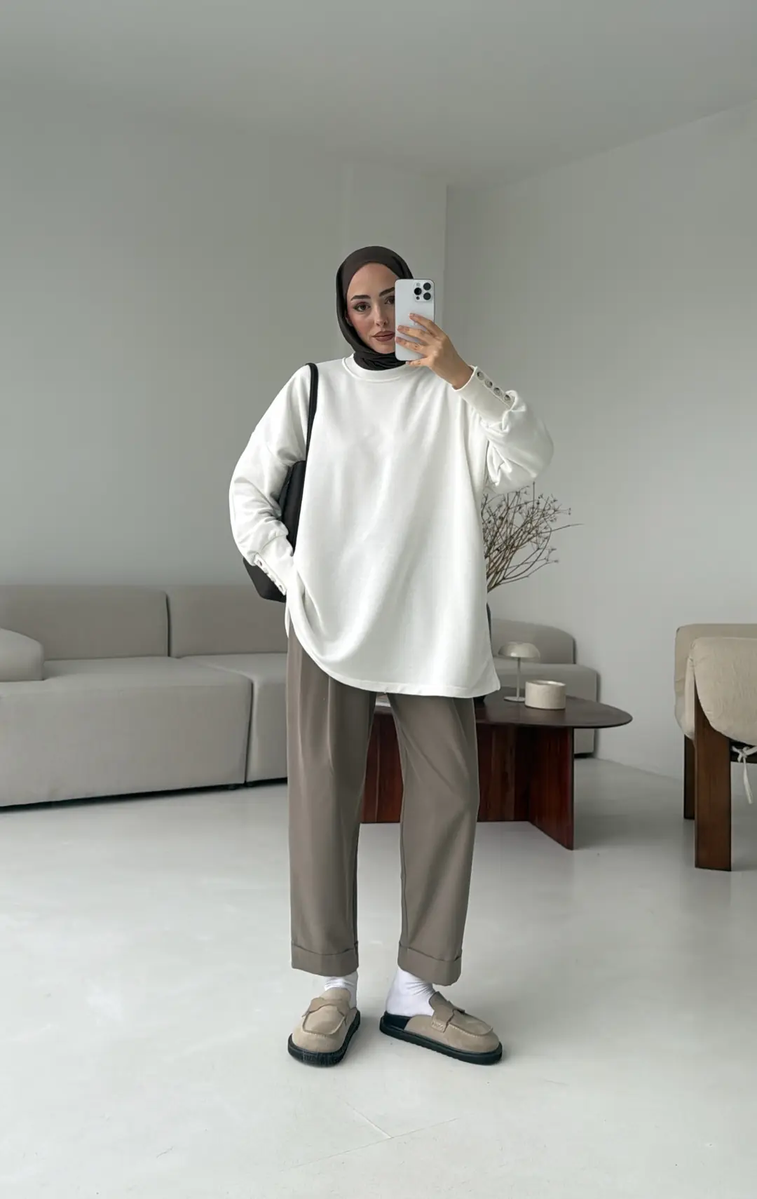 Manşeti Düğme Detay Swearshirt Kirli Beyaz