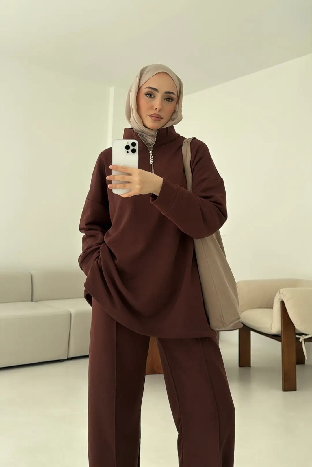 Yüksek Yaka Fermuarlı Takım Kahve