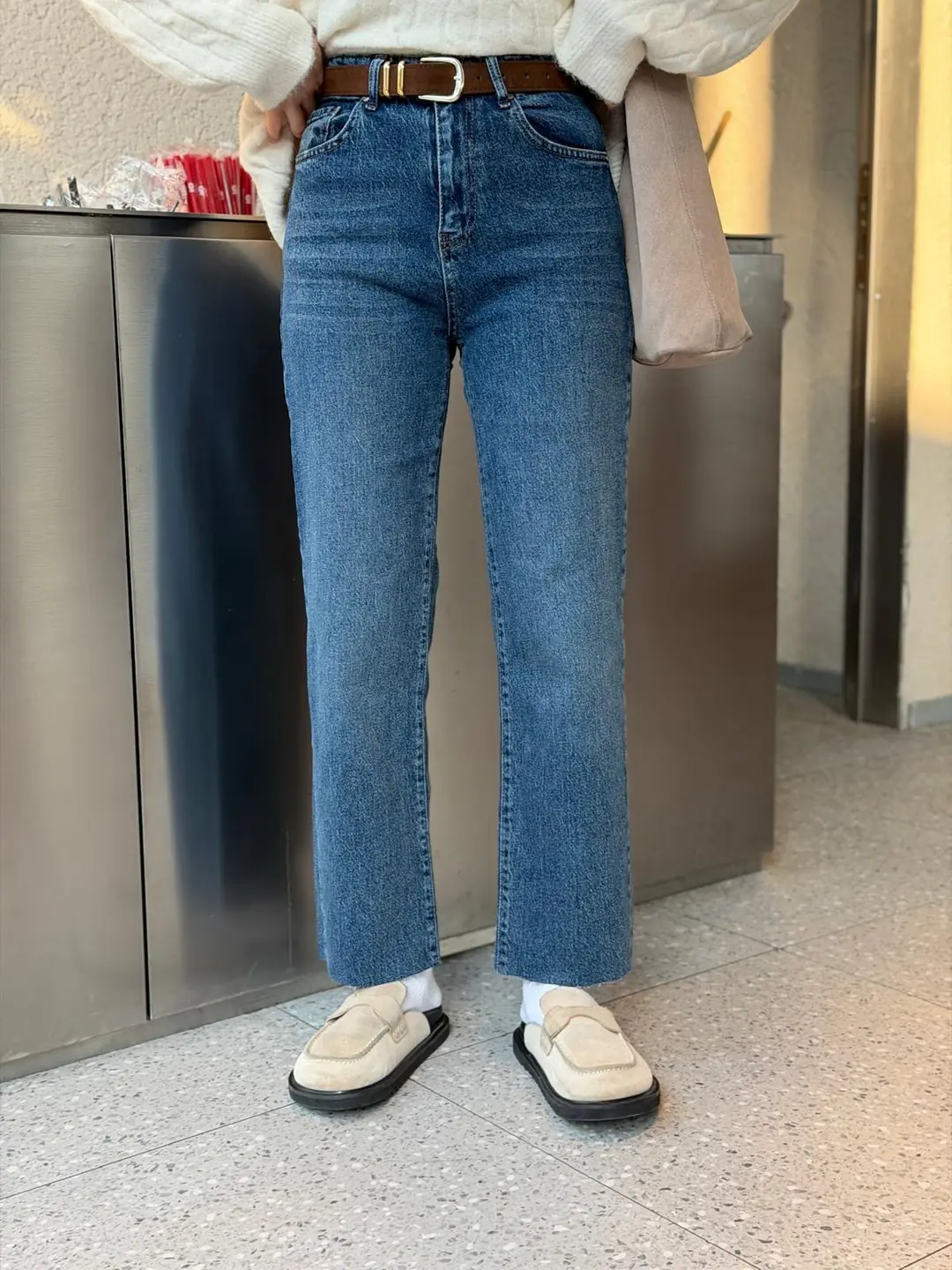 Premium Paçası Kesik Kemerli Jean 109-1