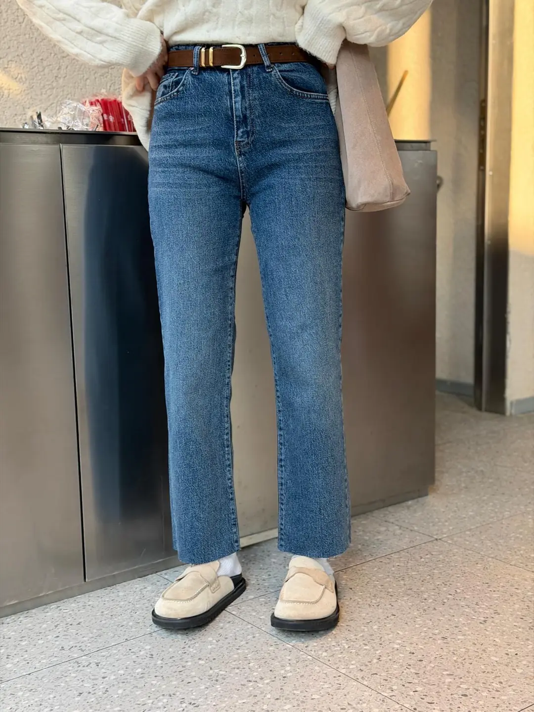 Premium Paçası Kesik Kemerli Jean 109-1