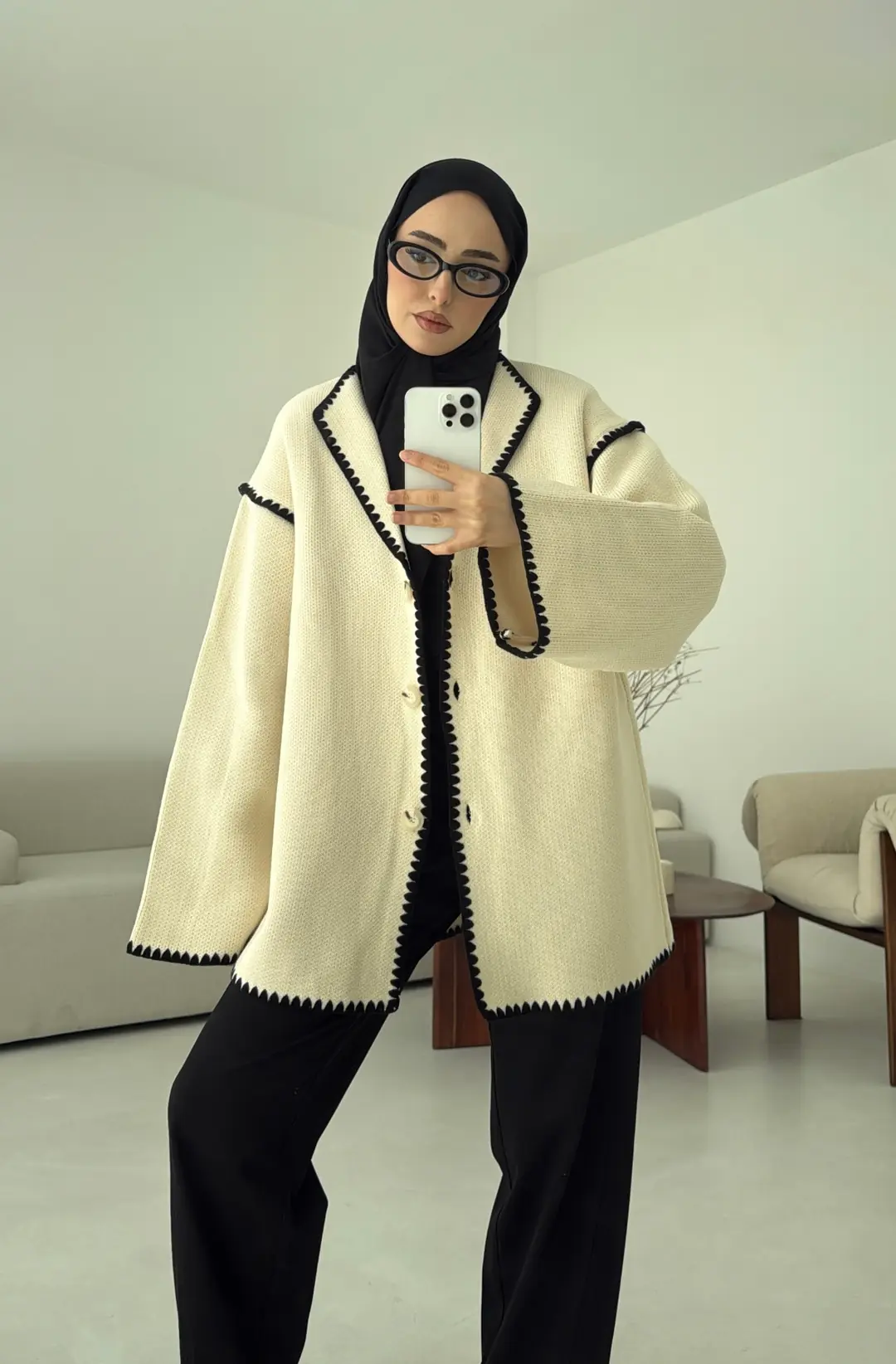 Biye İşleme Detaylı Sık Örme Hırka Krem